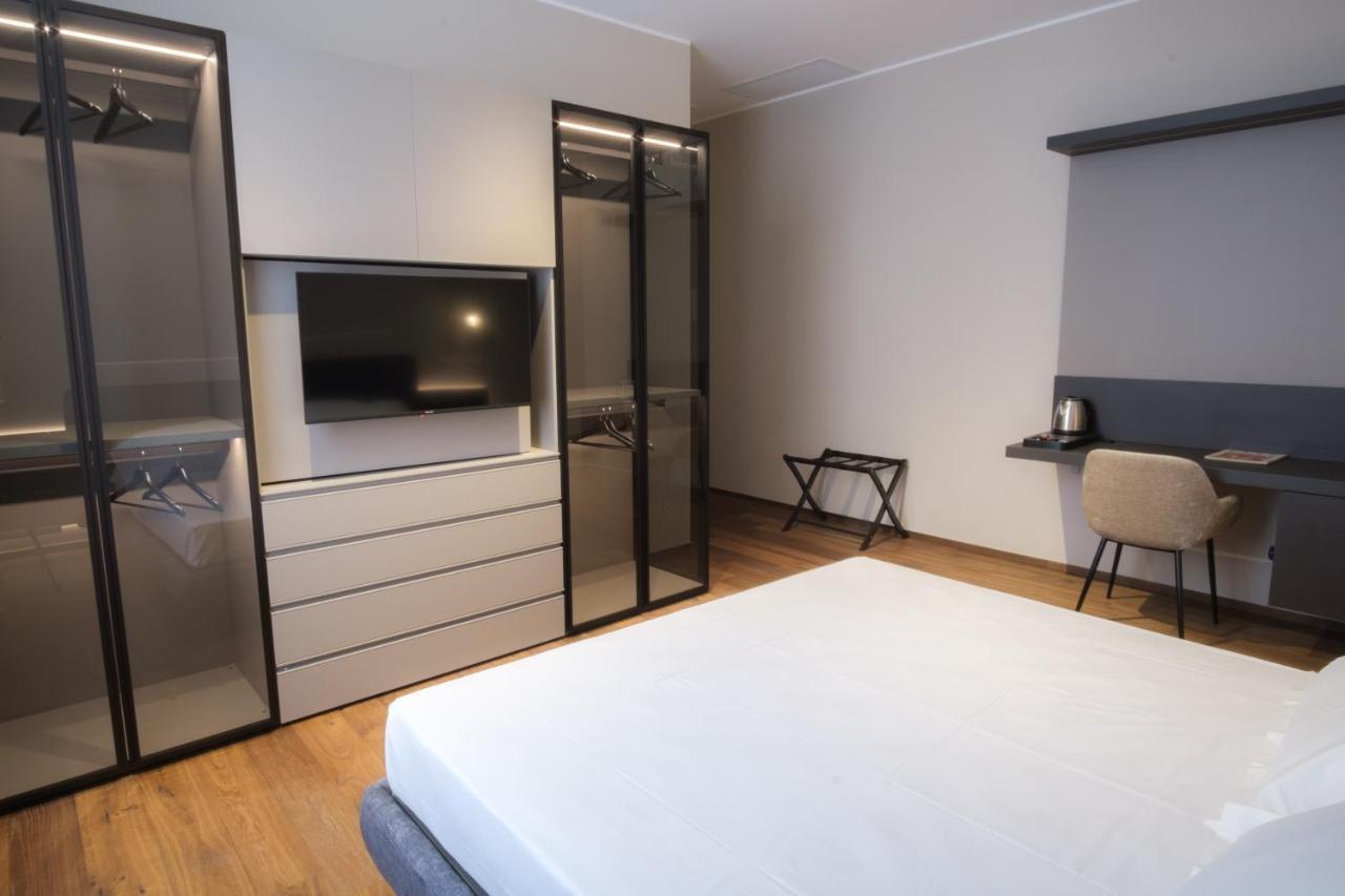 Palazzo Danisi Rooms&Suites Бари Экстерьер фото