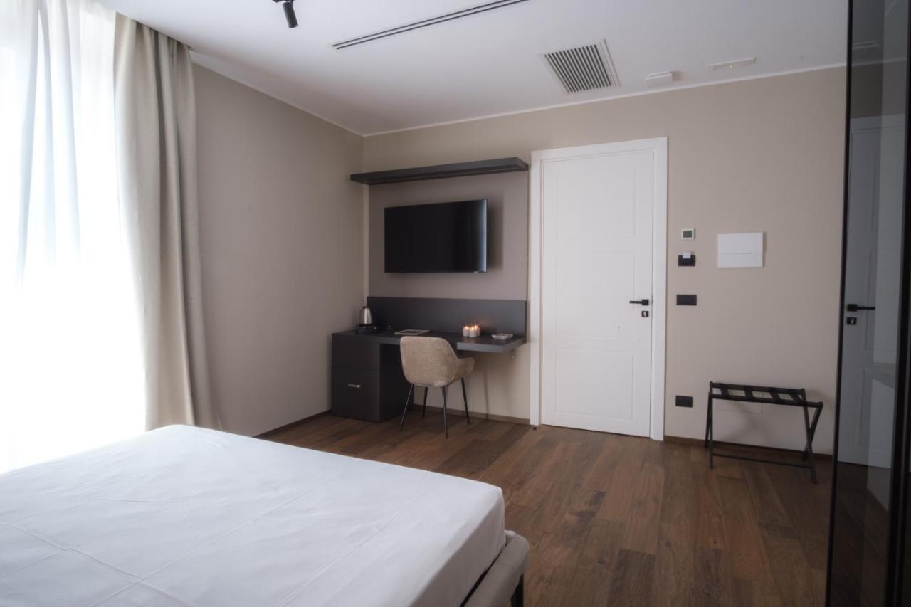 Palazzo Danisi Rooms&Suites Бари Экстерьер фото